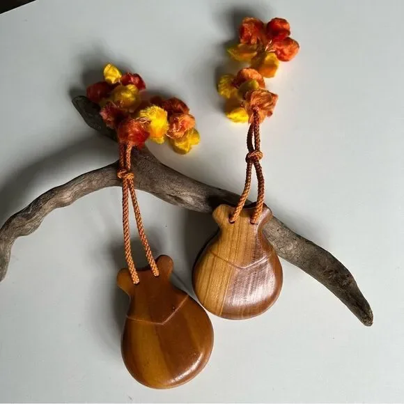 Vintage Wooden Castanets. MINT Condition. Gorgeous. Amazing Sound - Picture 4 of 5